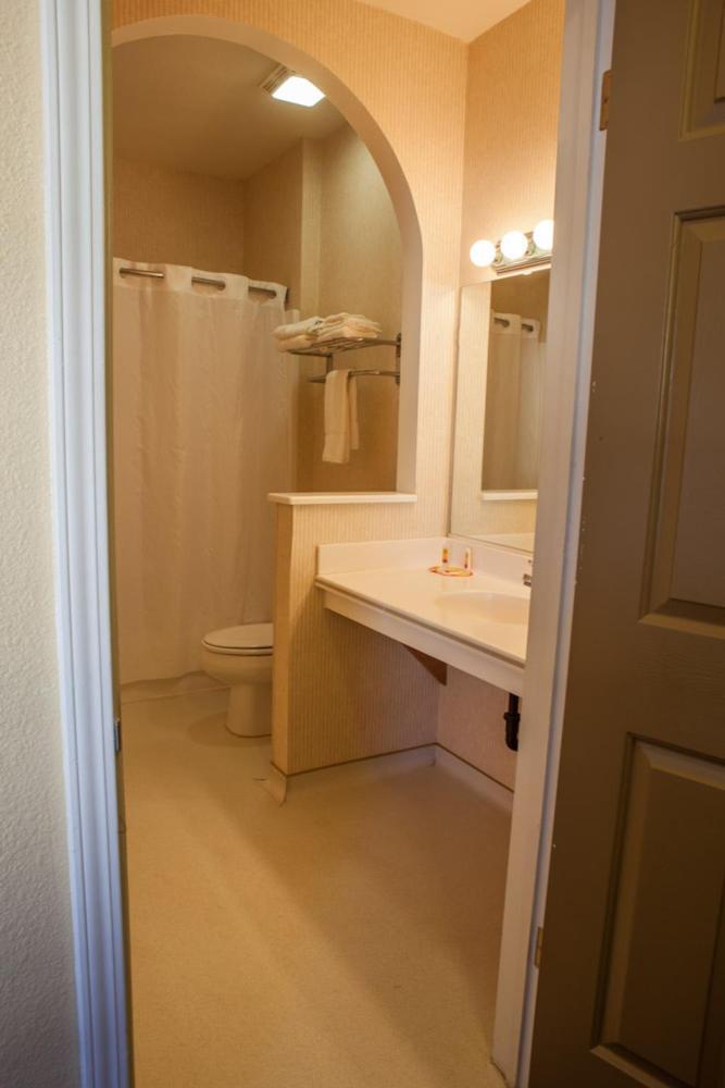 Marinwood Inn & Suites Novato Ngoại thất bức ảnh